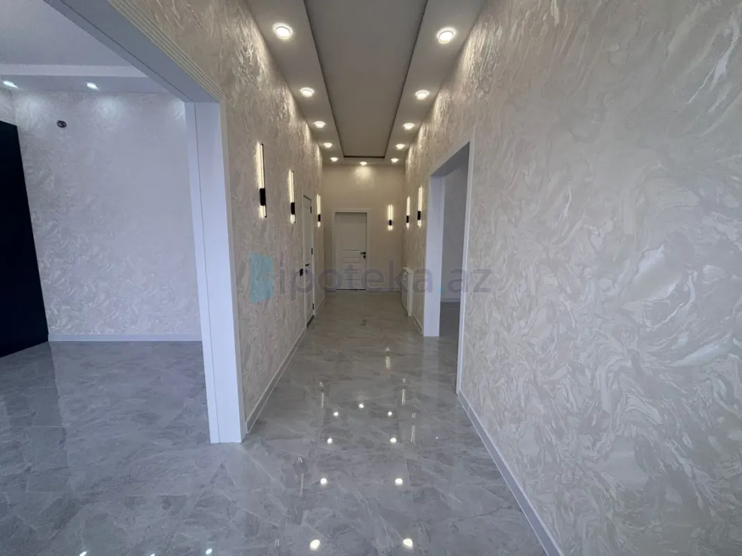 Satılır 4 otaqlı mənzil 155 m²