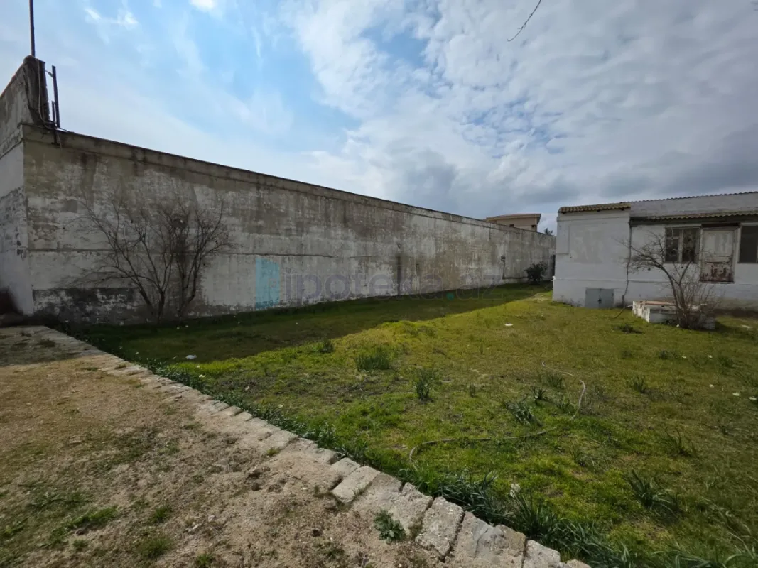 Satılır torpaq sahəsi 12 m²