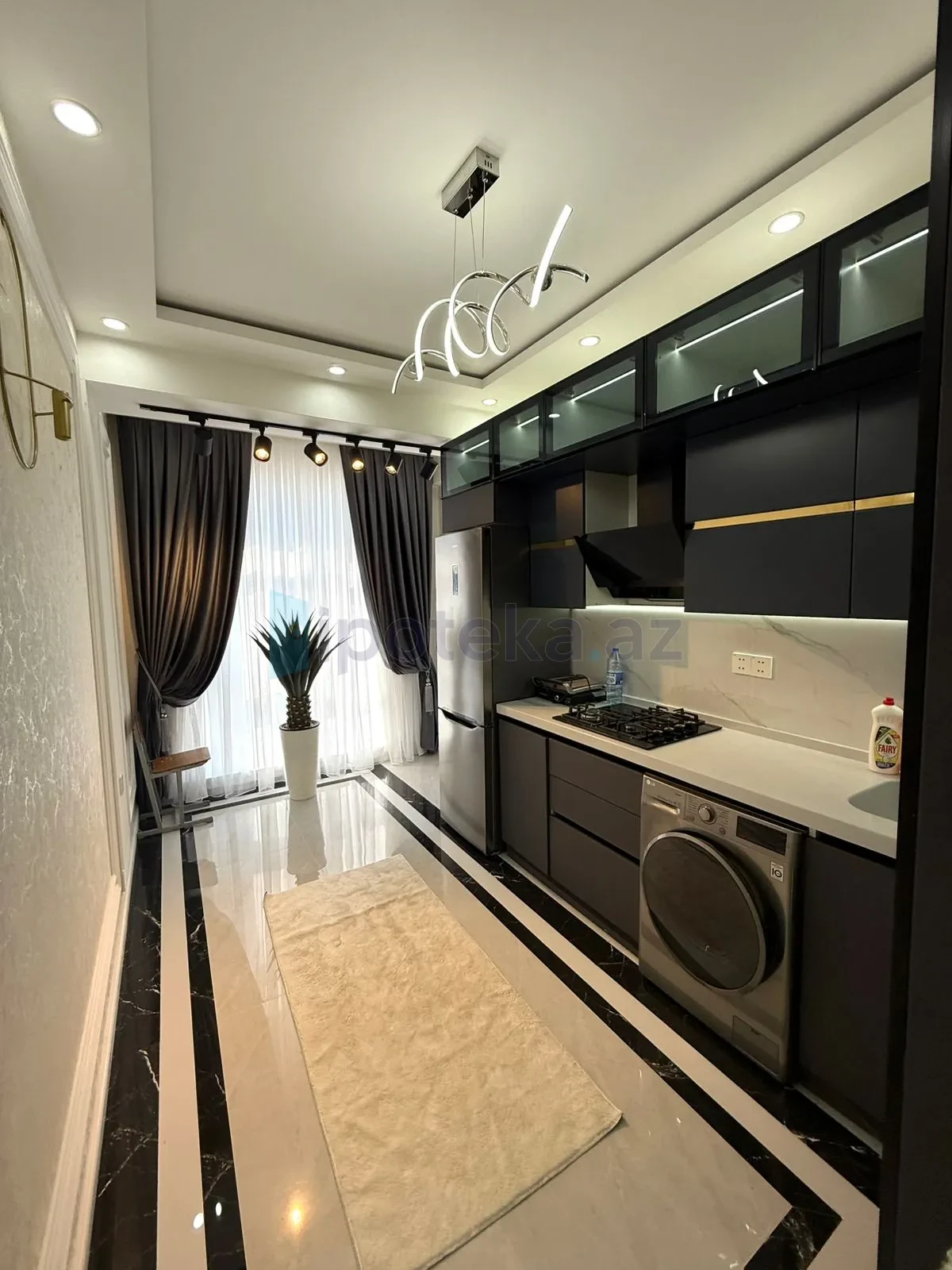 Satılır 2 otaqlı yeni tikili 72 m²