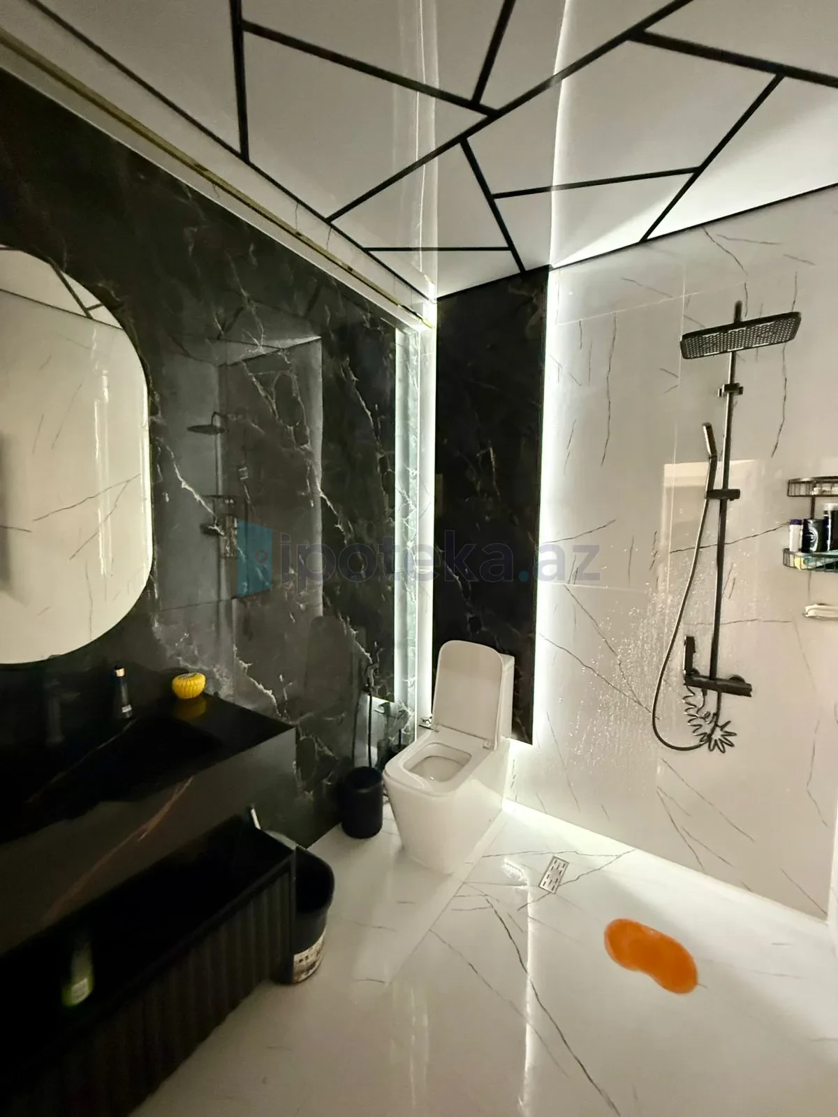 Satılır 2 otaqlı yeni tikili 72 m²