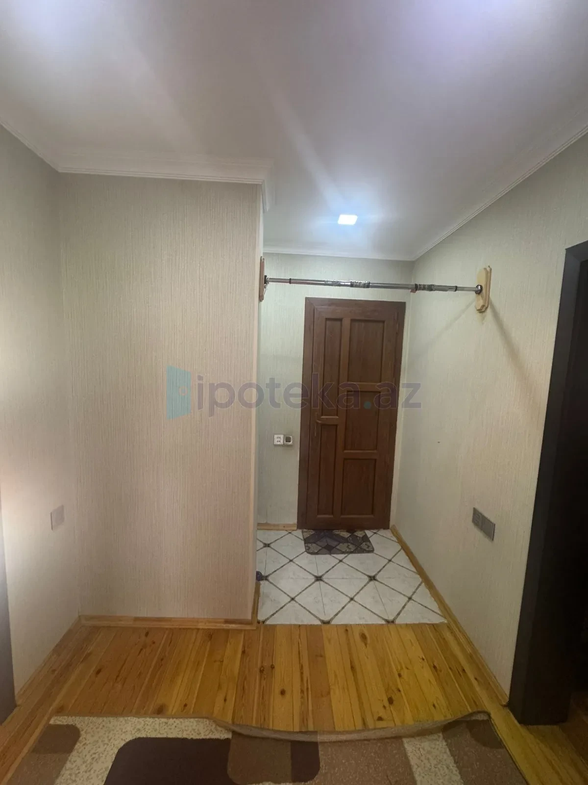 Satılır 7 otaqlı həyət evi 175.2 m²