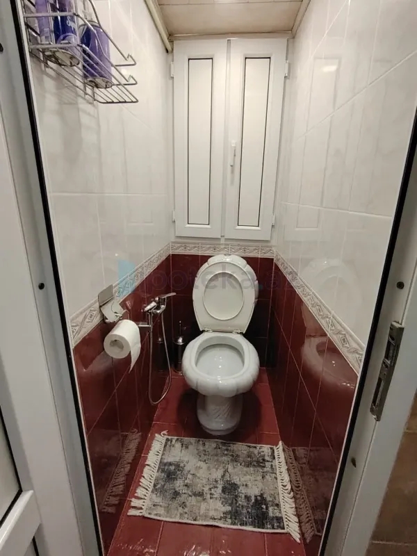 Satılır 4 otaqlı köhnə tikili 95 m²