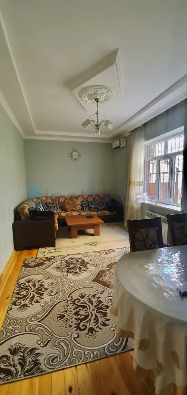 Satılır 4 otaqlı həyət evi 100 m²