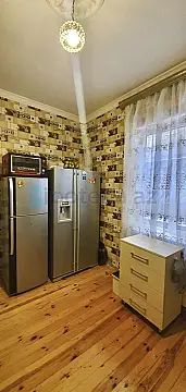 Satılır 4 otaqlı həyət evi 100 m²