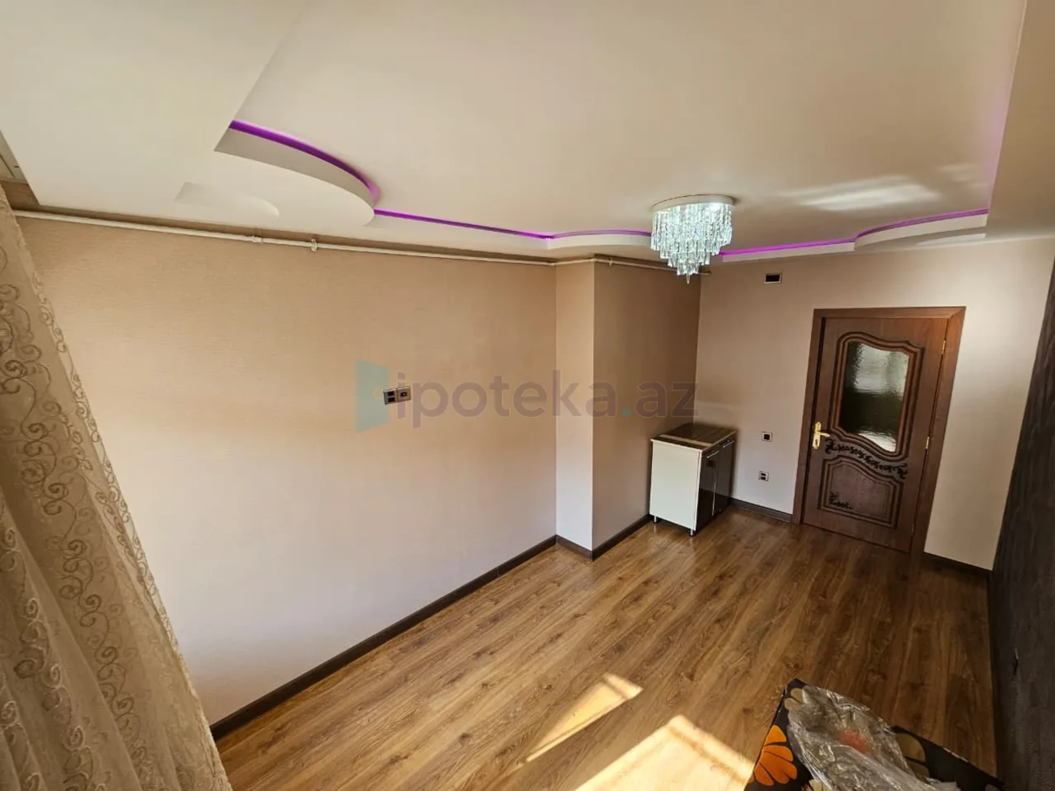 Satılır 3 otaqlı yeni tikili 100 m²