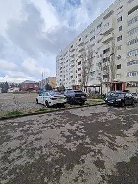 Satılır 4 otaqlı köhnə tikili 95 m²