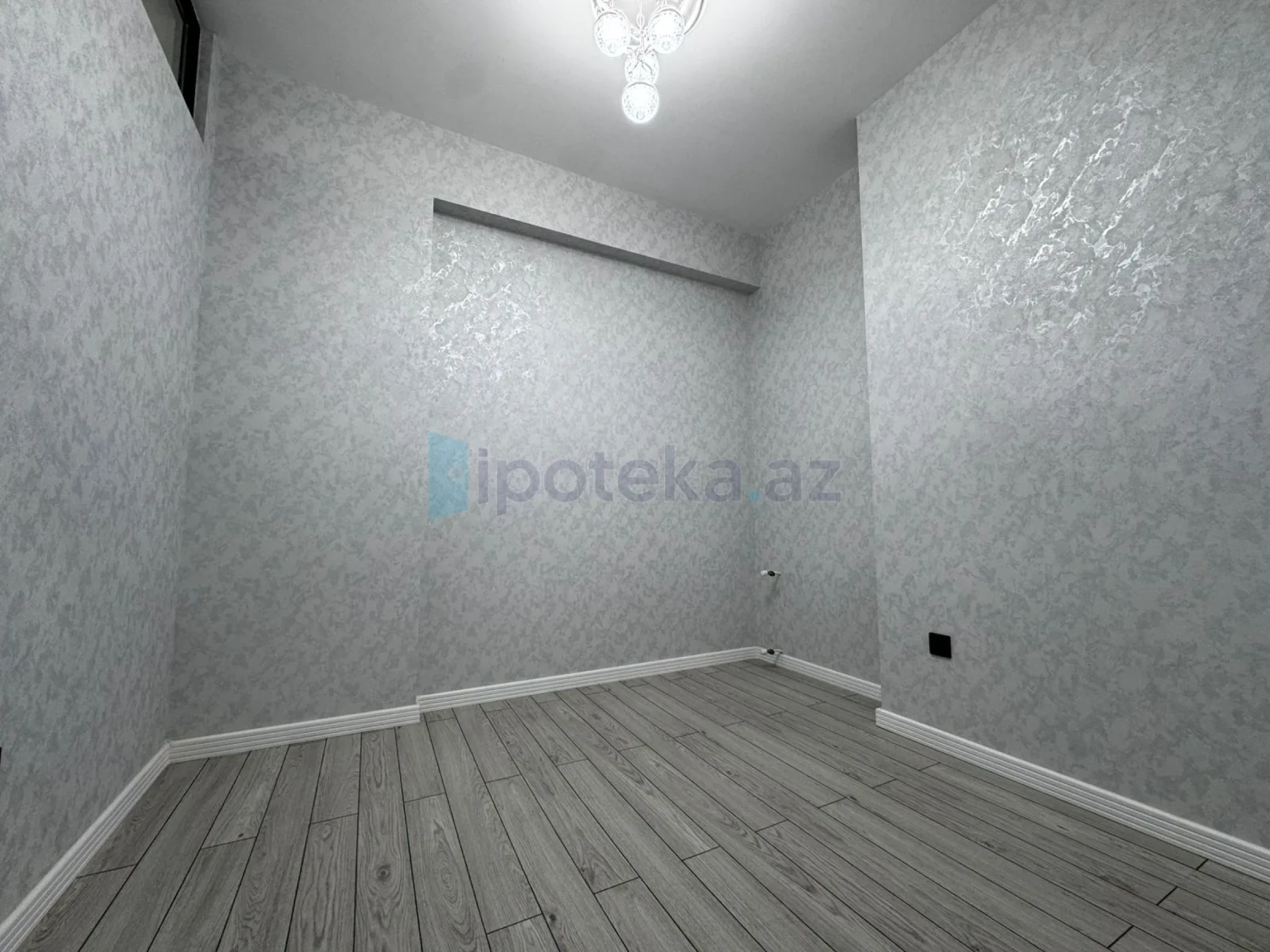 Satılır 3 otaqlı yeni tikili 98 m²