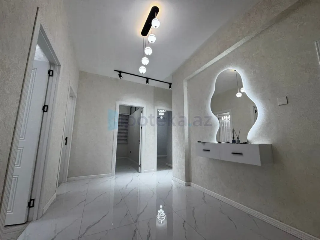 Satılır 3 otaqlı yeni tikili 98 m²