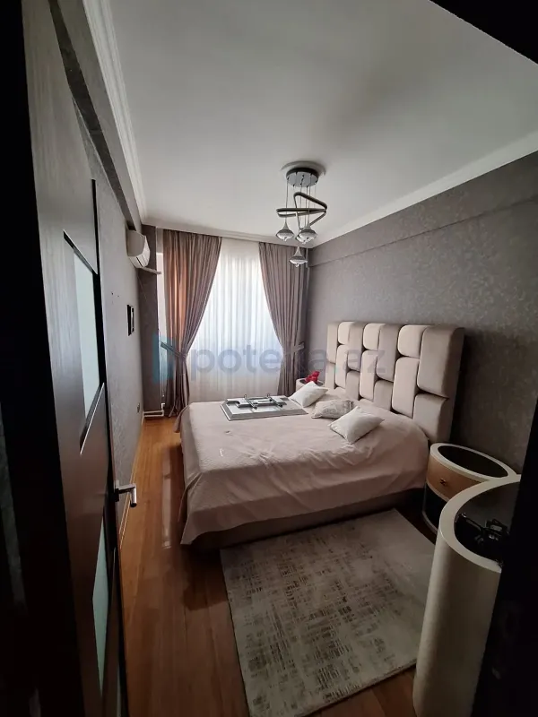 Satılır 3 otaqlı yeni tikili 85 m²