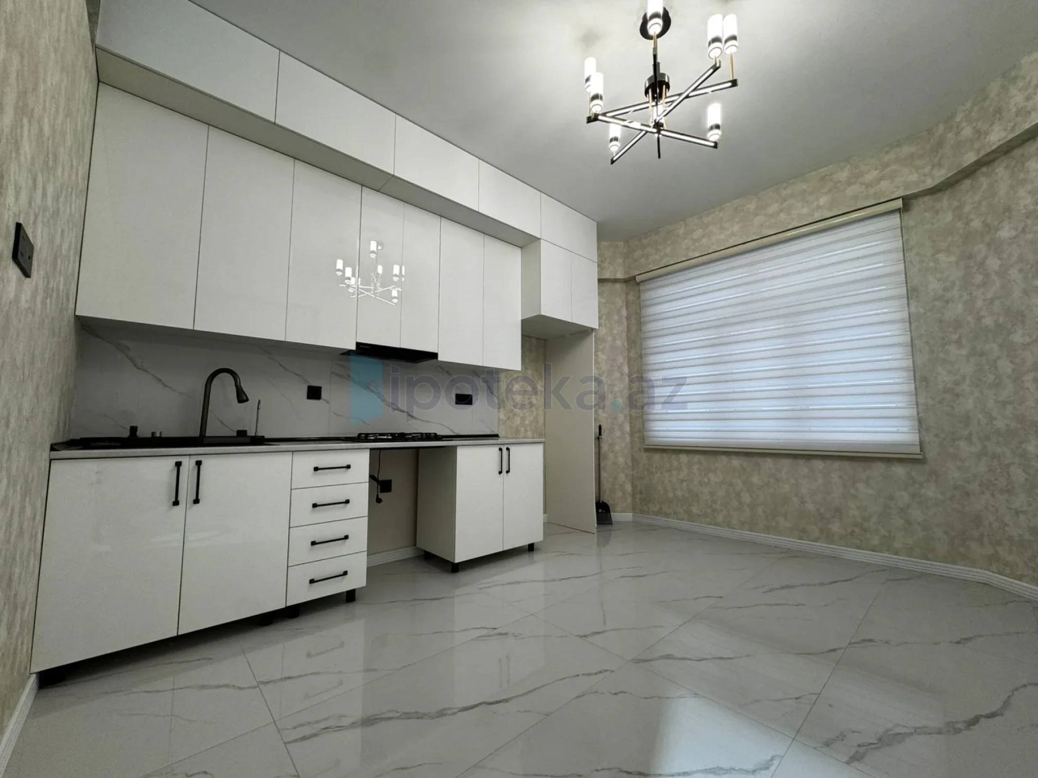 Satılır 3 otaqlı yeni tikili 93 m²