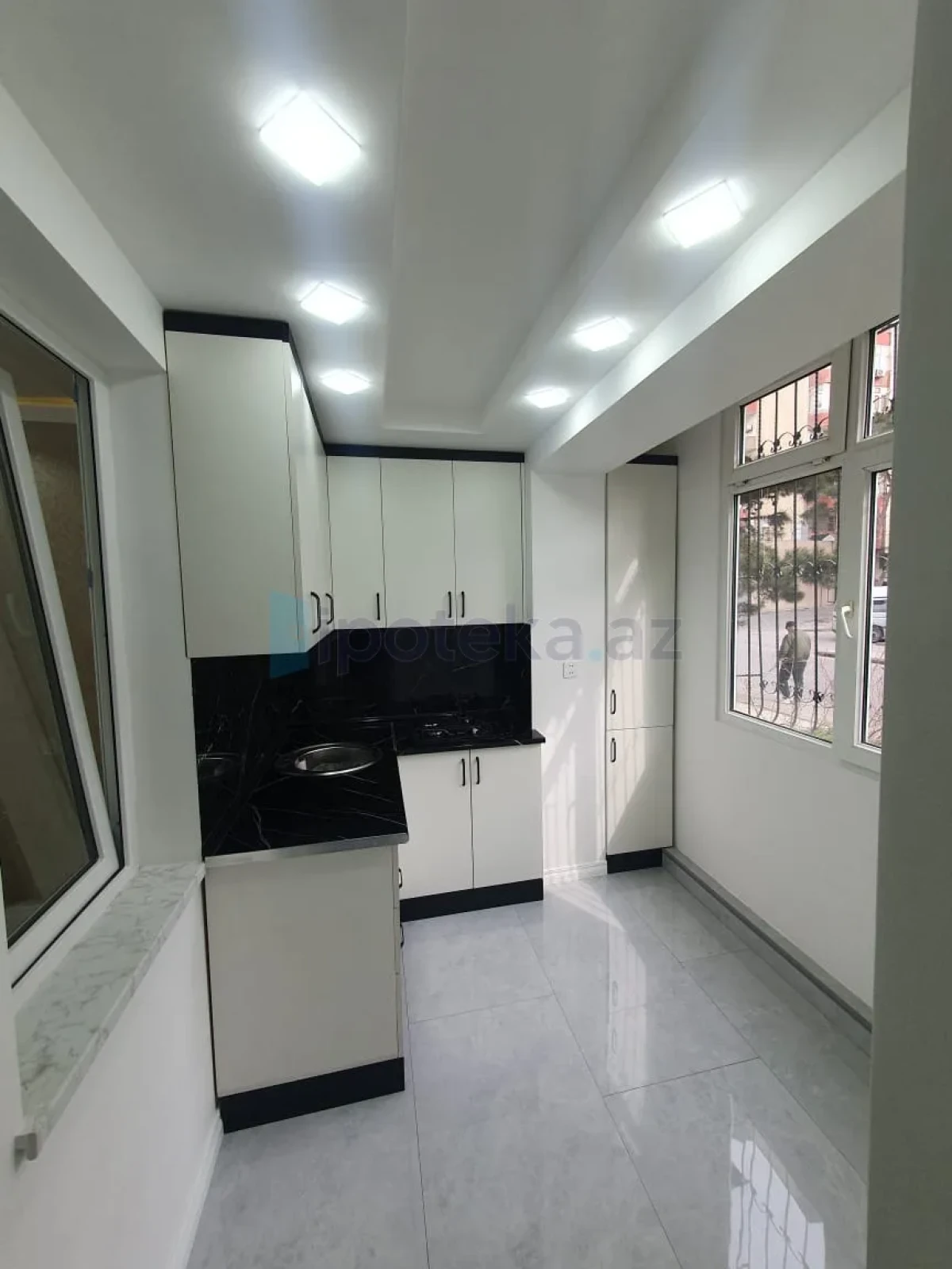 Satılır 3 otaqlı köhnə tikili 60 m²
