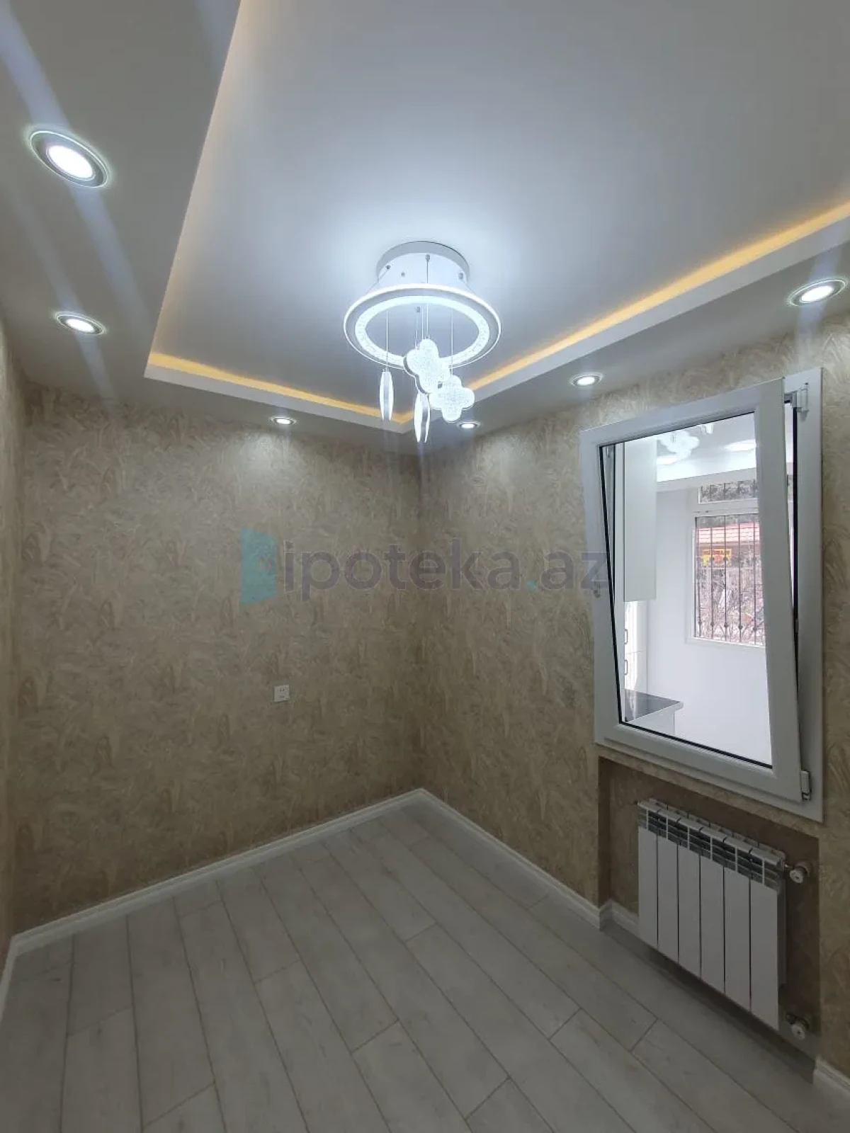 Satılır 3 otaqlı köhnə tikili 60 m²