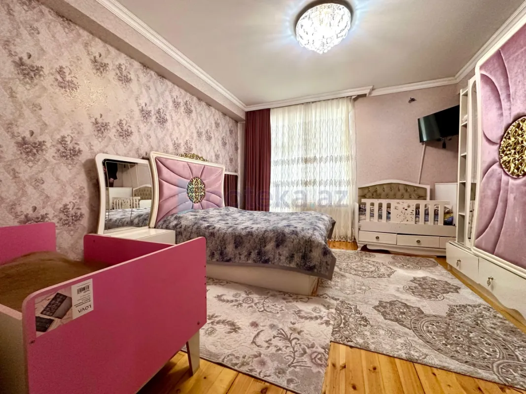Satılır 3 otaqlı yeni tikili 105 m²