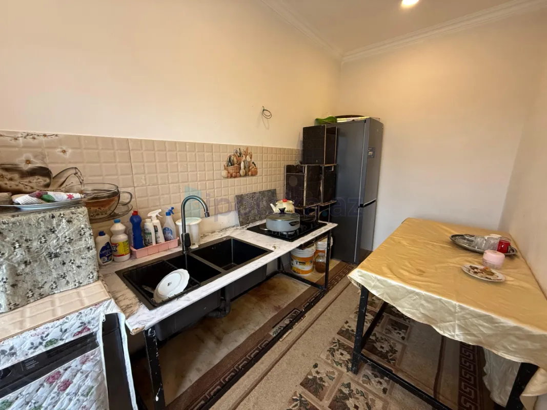 Satılır 4 otaqlı həyət evi 100 m²