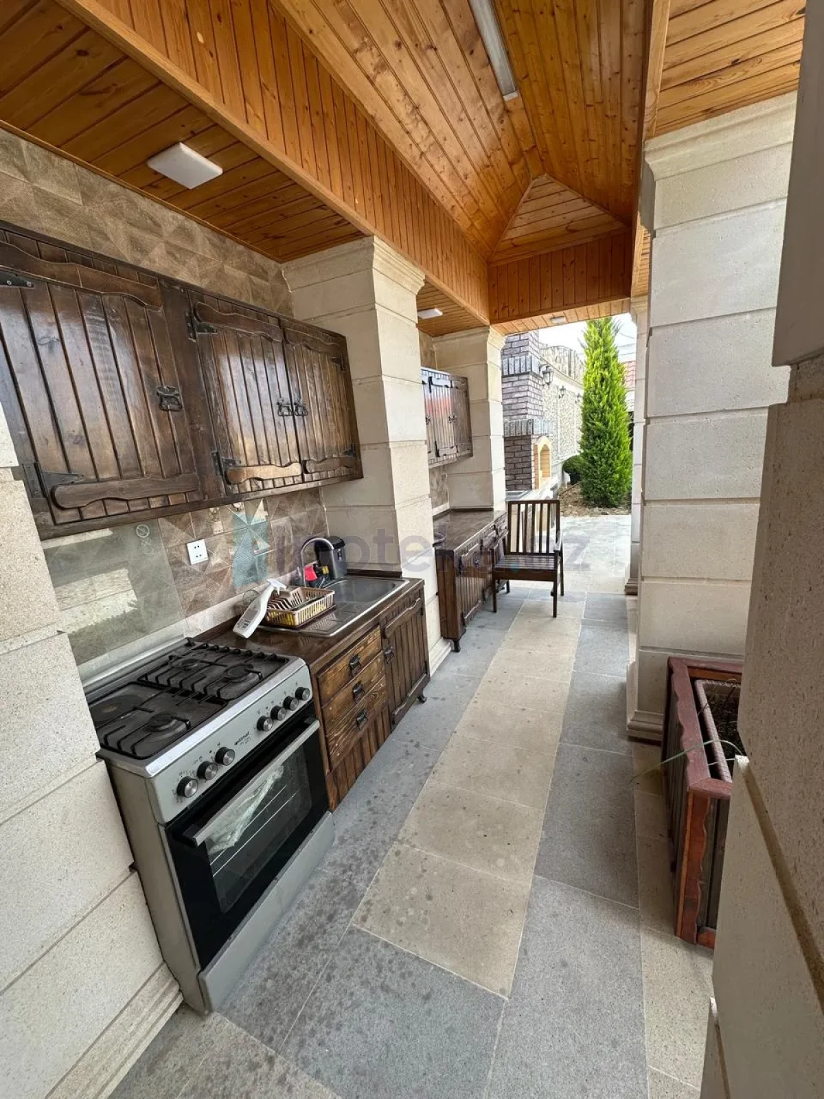 Satılır 4 otaqlı həyət evi 160 m²