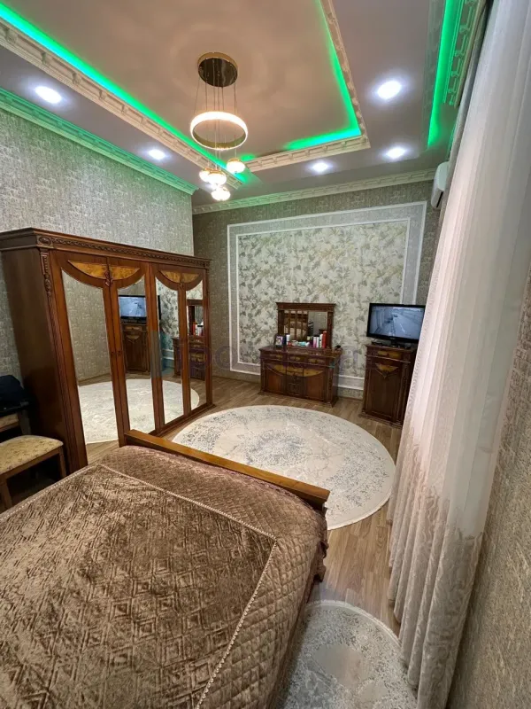 Satılır 4 otaqlı həyət evi 160 m²