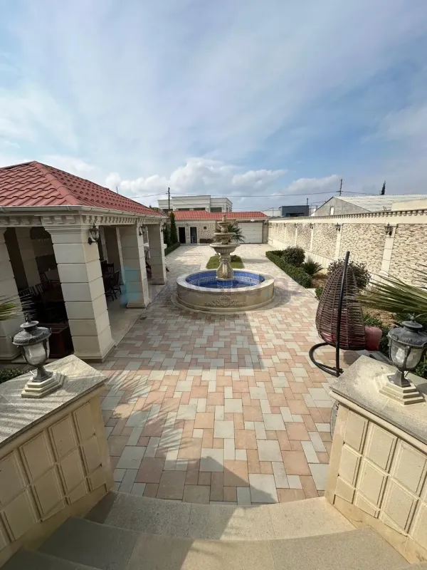 Satılır 4 otaqlı həyət evi 160 m²