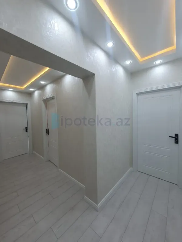 Satılır 2 otaqlı köhnə tikili 60 m²