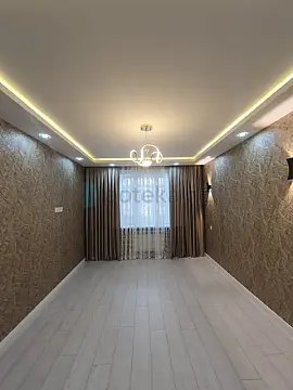 Satılır 2 otaqlı köhnə tikili 60 m²