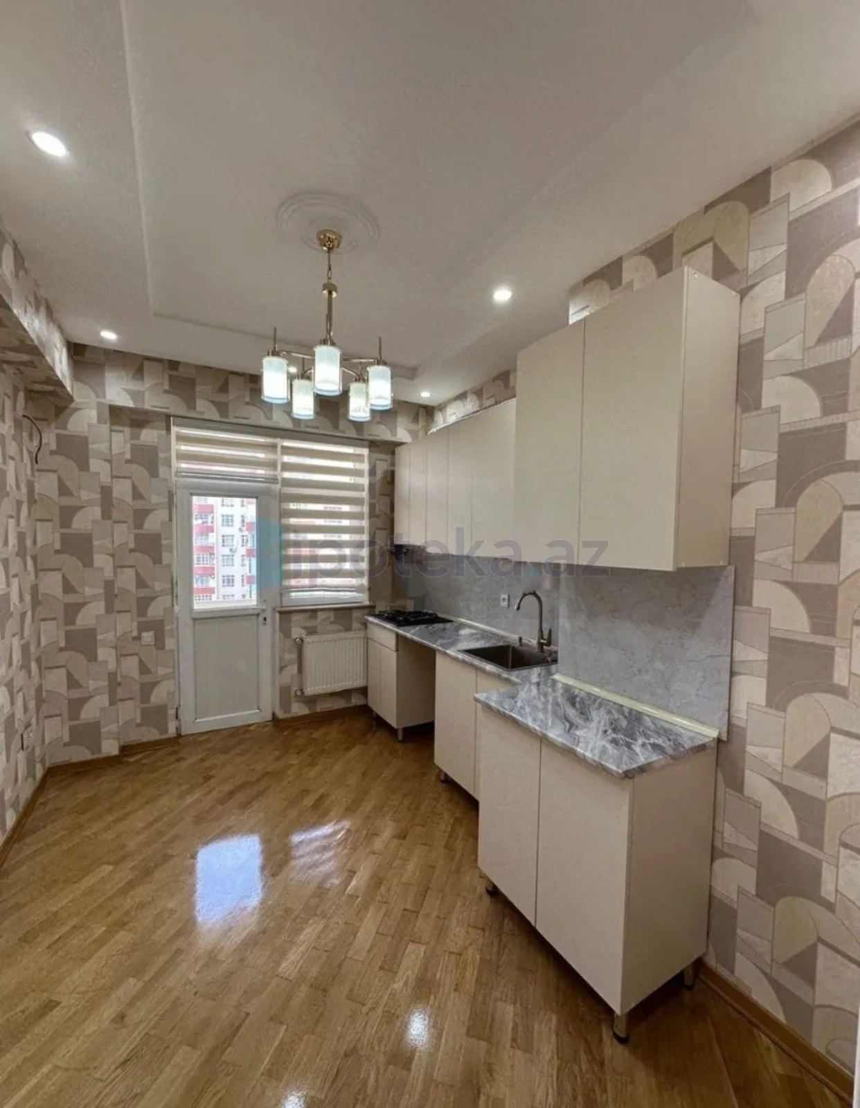 Satılır 3 otaqlı yeni tikili 84 m²