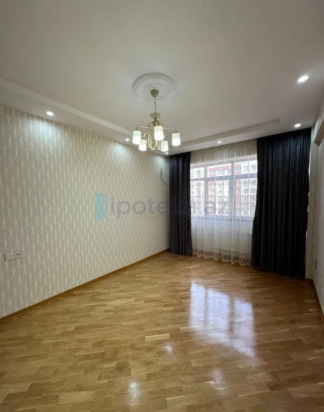 Satılır 3 otaqlı yeni tikili 84 m²