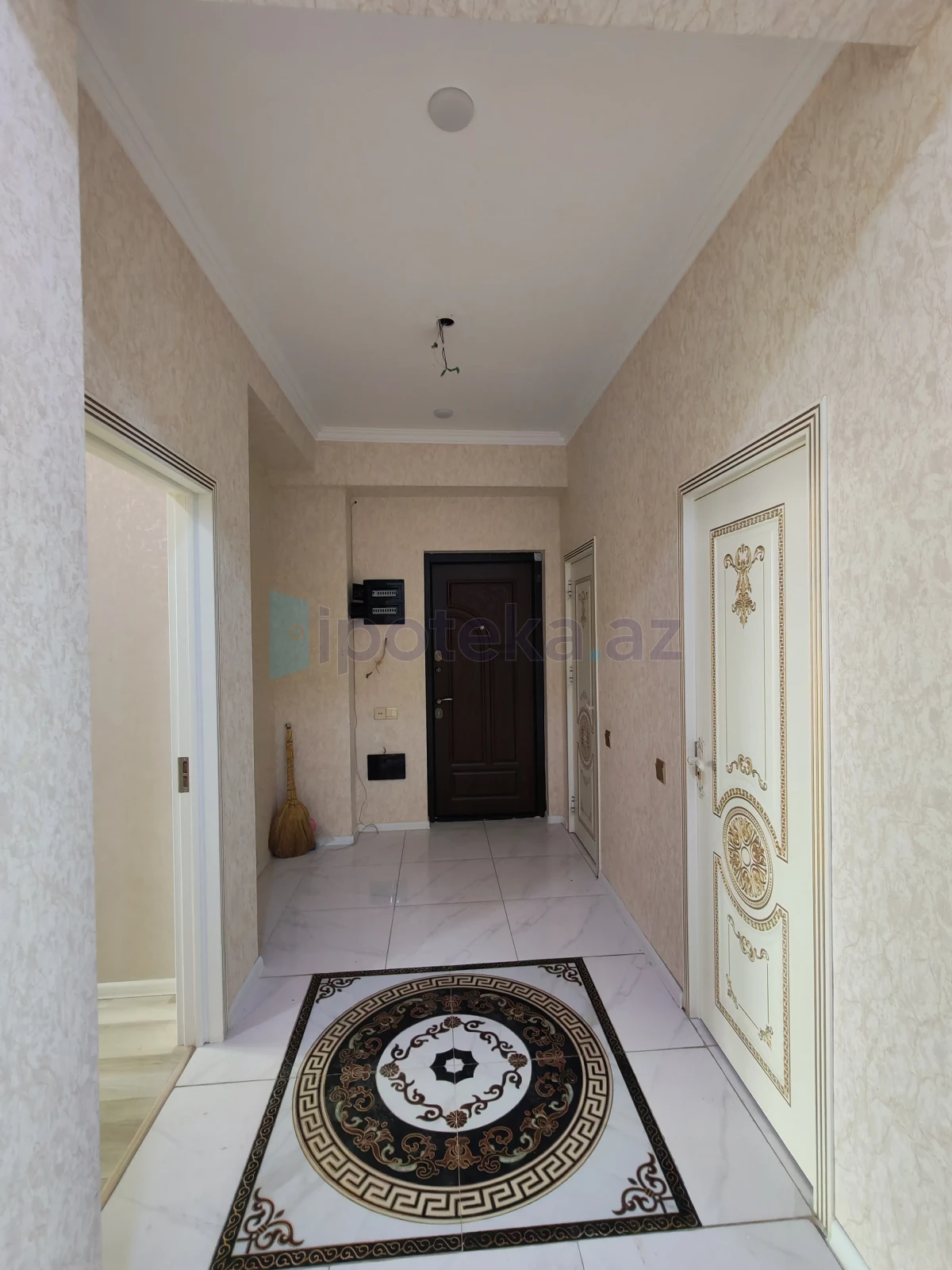 Satılır 3 otaqlı yeni tikili 95 m²