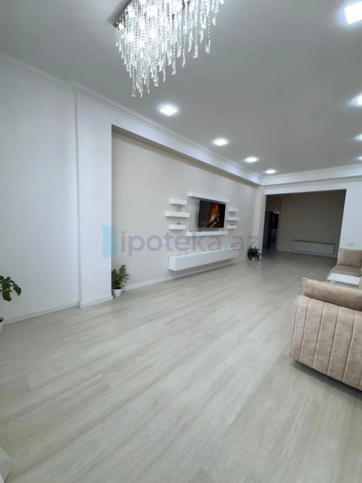 Satılır 3 otaqlı yeni tikili 126 m²