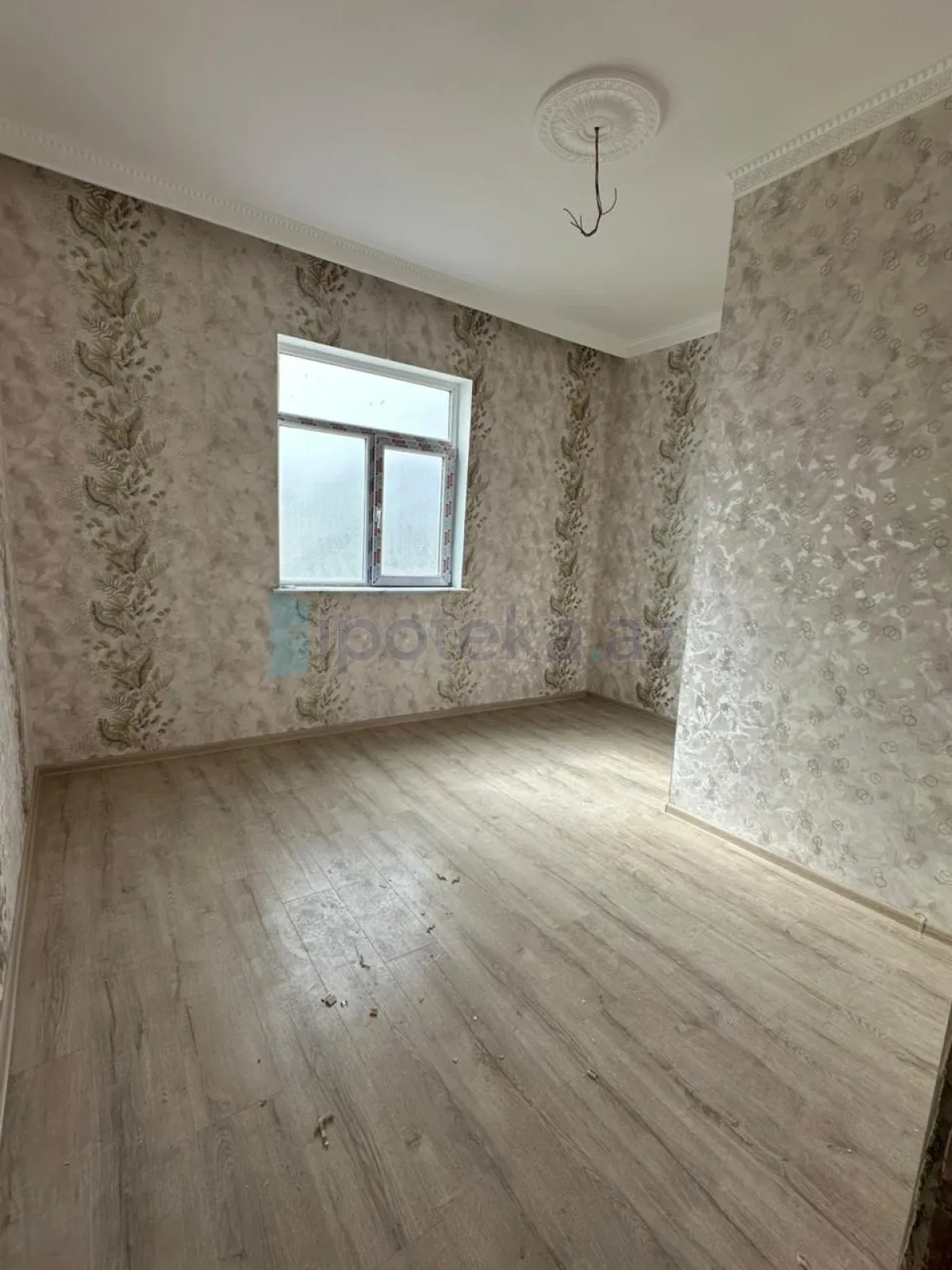 Satılır 6 otaqlı həyət evi 120 m²