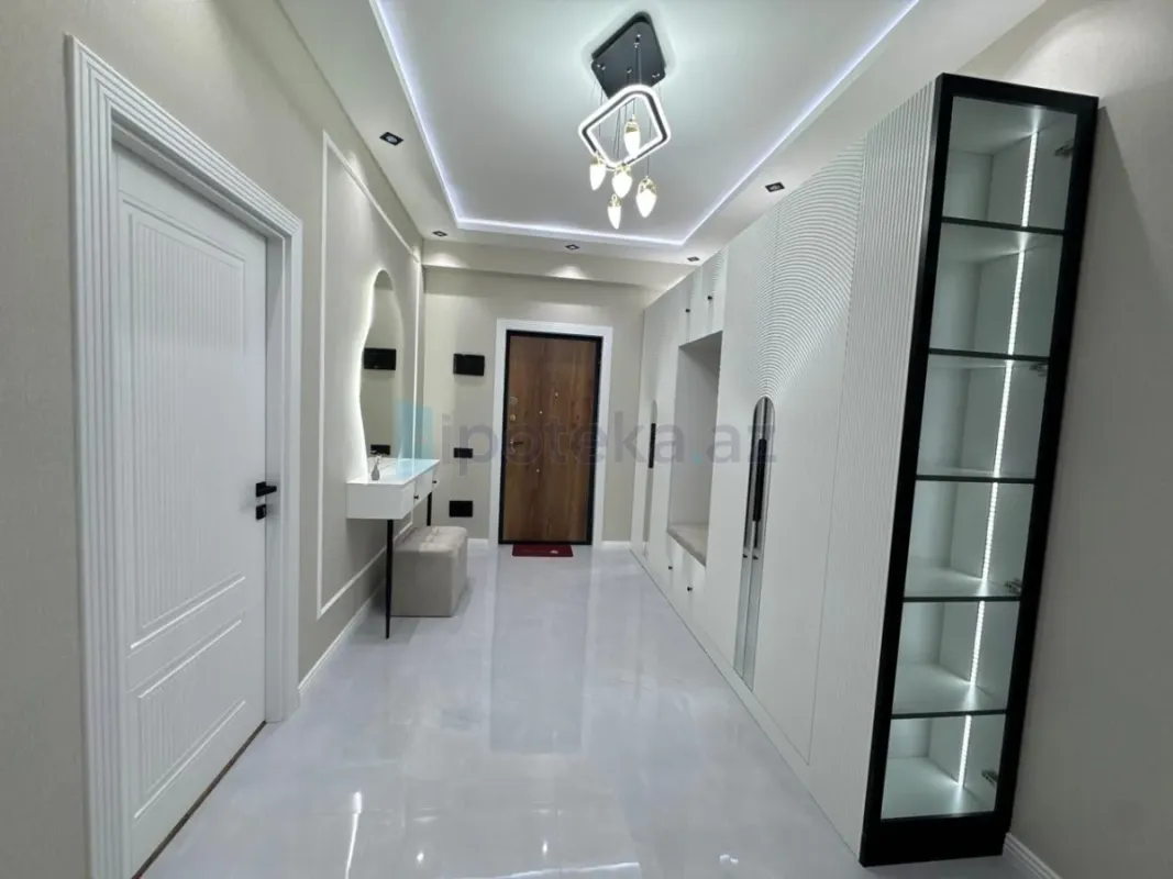 Satılır 3 otaqlı yeni tikili 90 m²