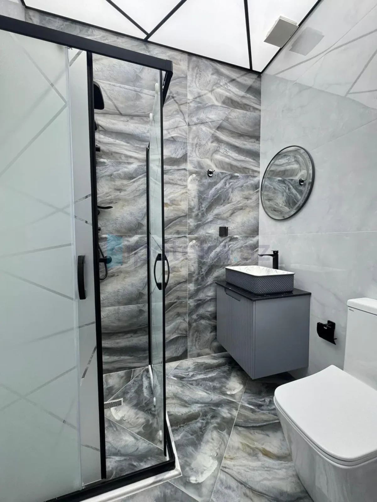 Satılır 3 otaqlı yeni tikili 90 m²