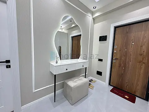 Satılır 3 otaqlı yeni tikili 90 m²