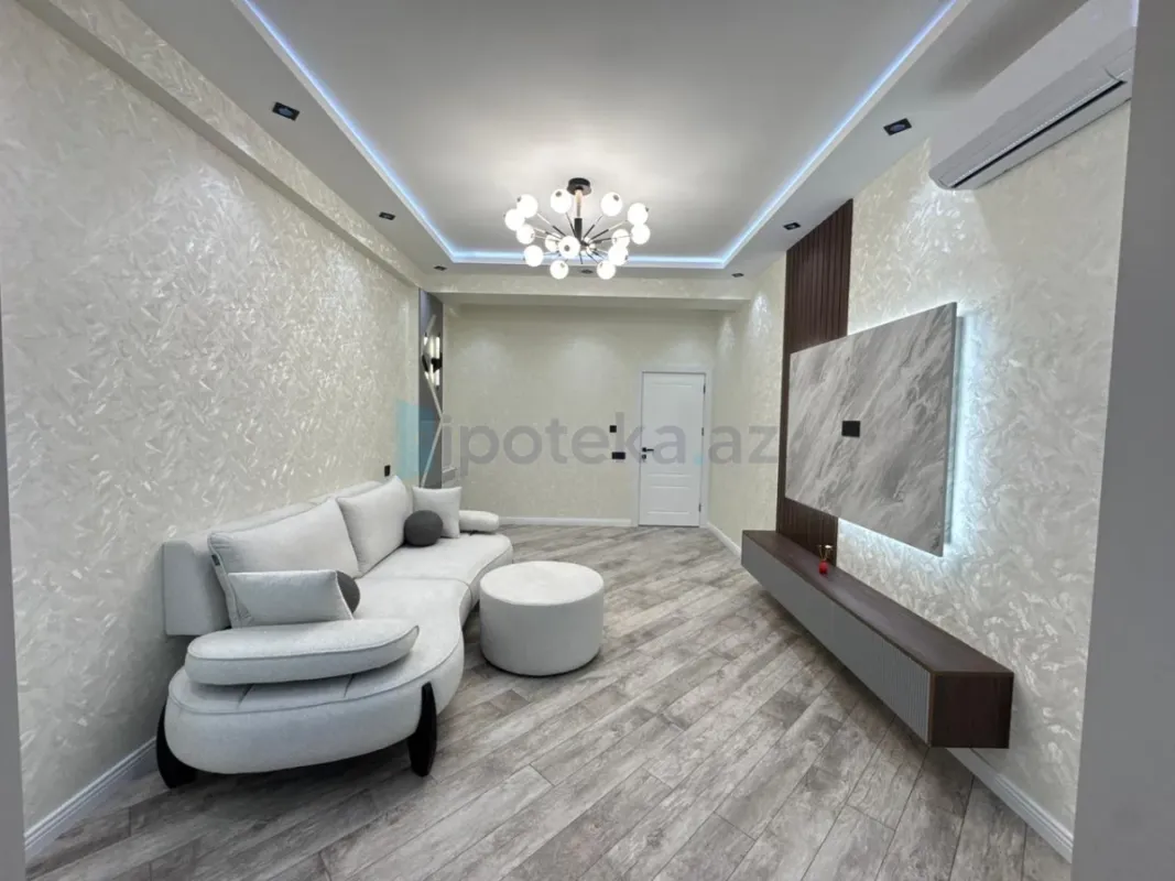 Satılır 3 otaqlı yeni tikili 90 m²