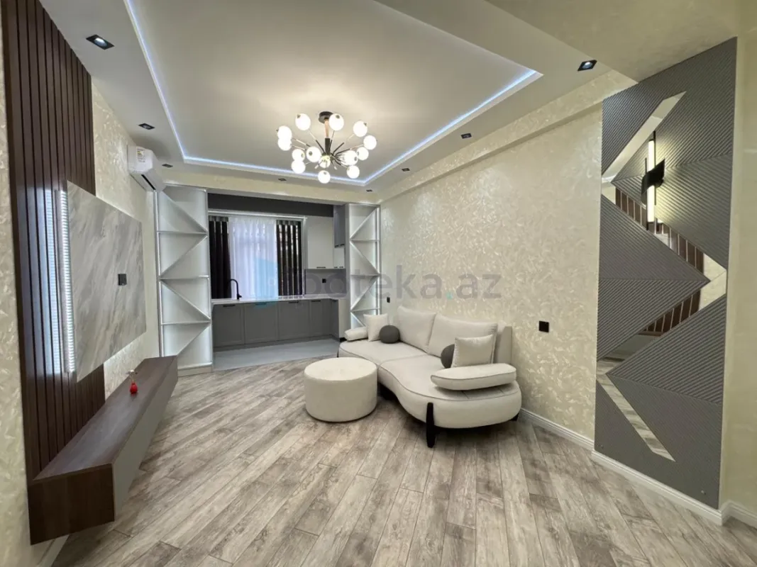Satılır 3 otaqlı yeni tikili 90 m²