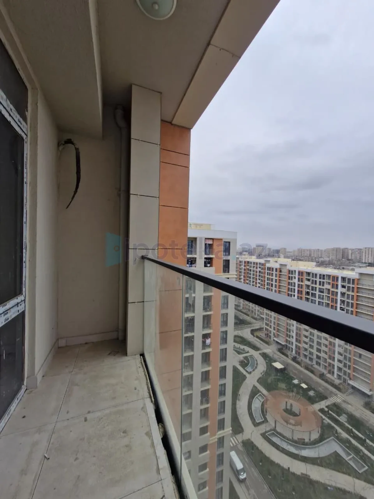 Satılır 3 otaqlı yeni tikili 96.27 m²