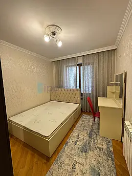 Satılır 2 otaqlı köhnə tikili 65 m²