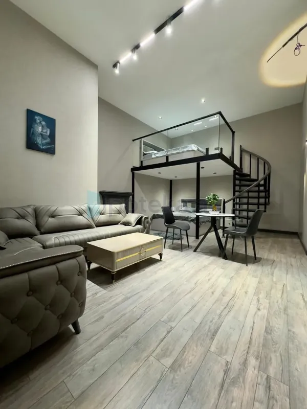 Satılır 1 otaqlı köhnə tikili 50 m²
