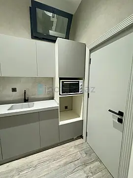 Satılır 1 otaqlı köhnə tikili 50 m²