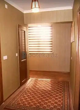 Satılır 4 otaqlı köhnə tikili 120 m²