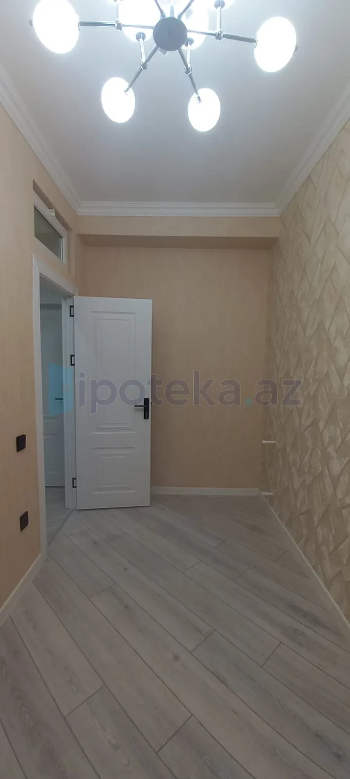 Satılır 4 otaqlı yeni tikili 97 m²