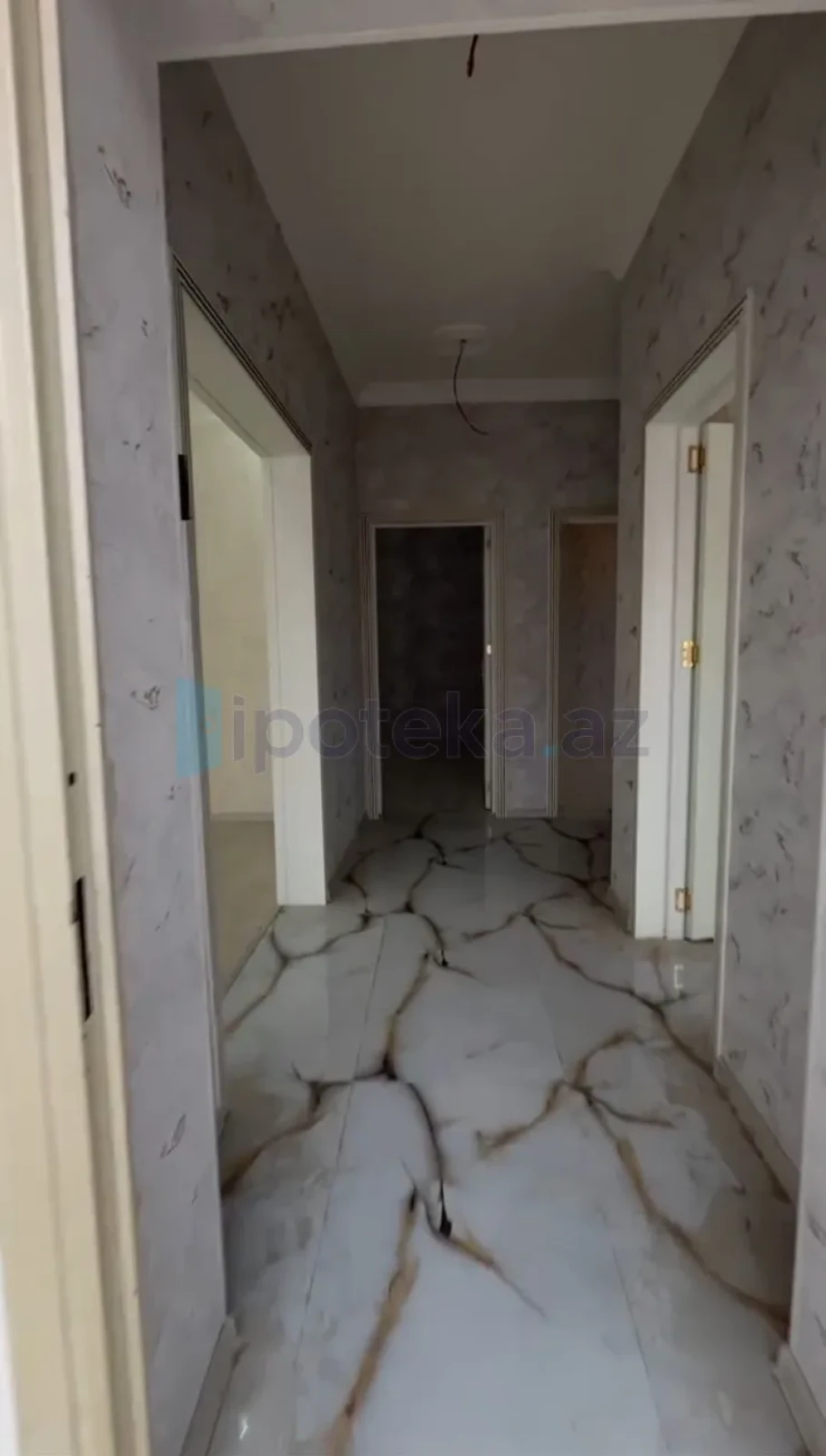 Satılır 4 otaqlı həyət evi 105 m²