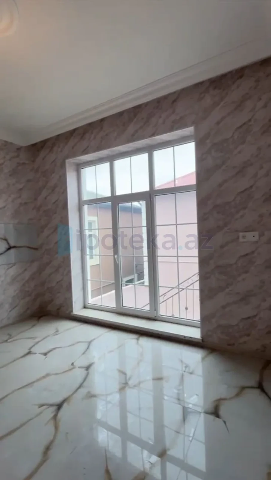Satılır 4 otaqlı həyət evi 105 m²