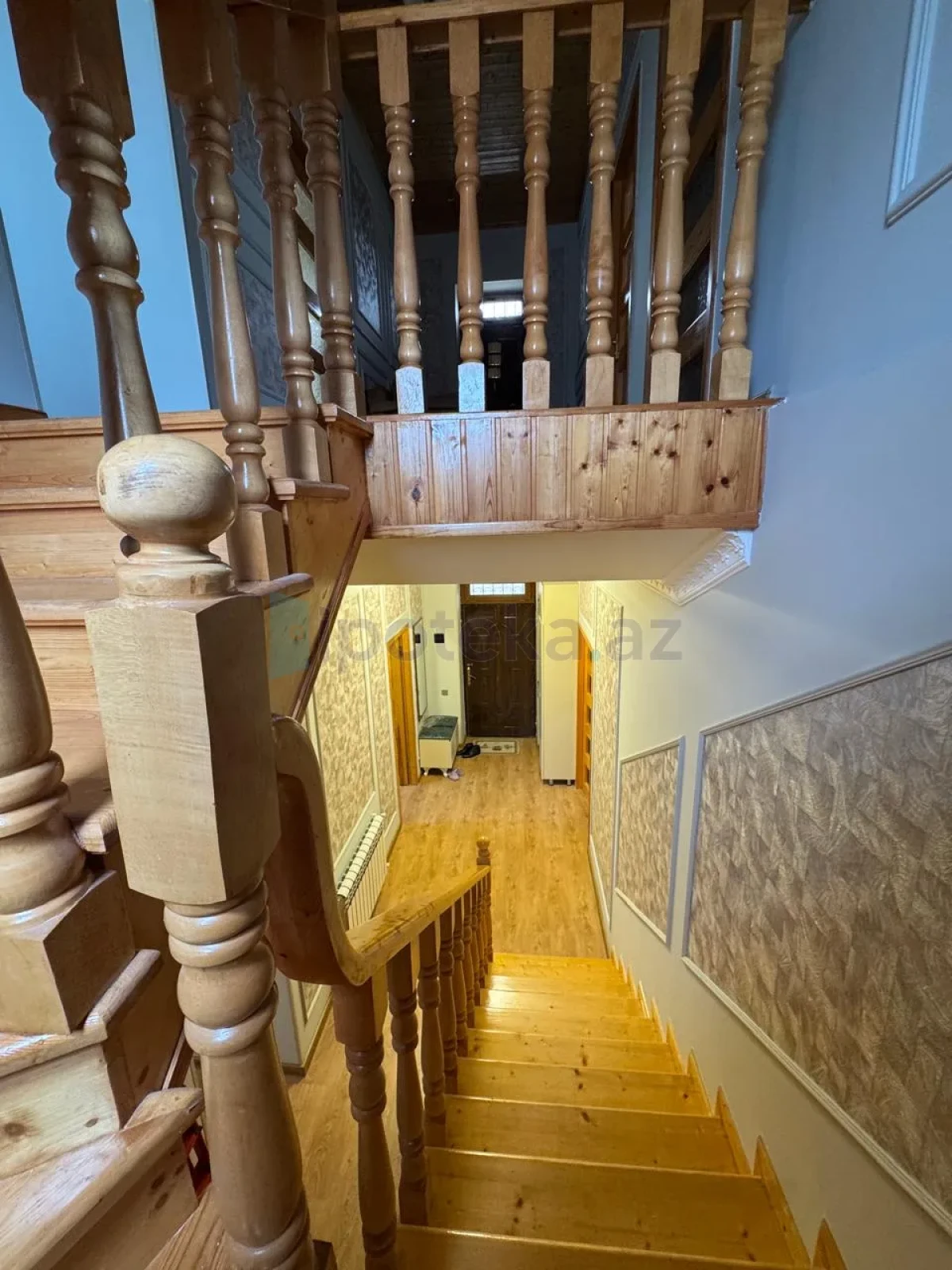 Satılır 5 otaqlı həyət evi 200 m²