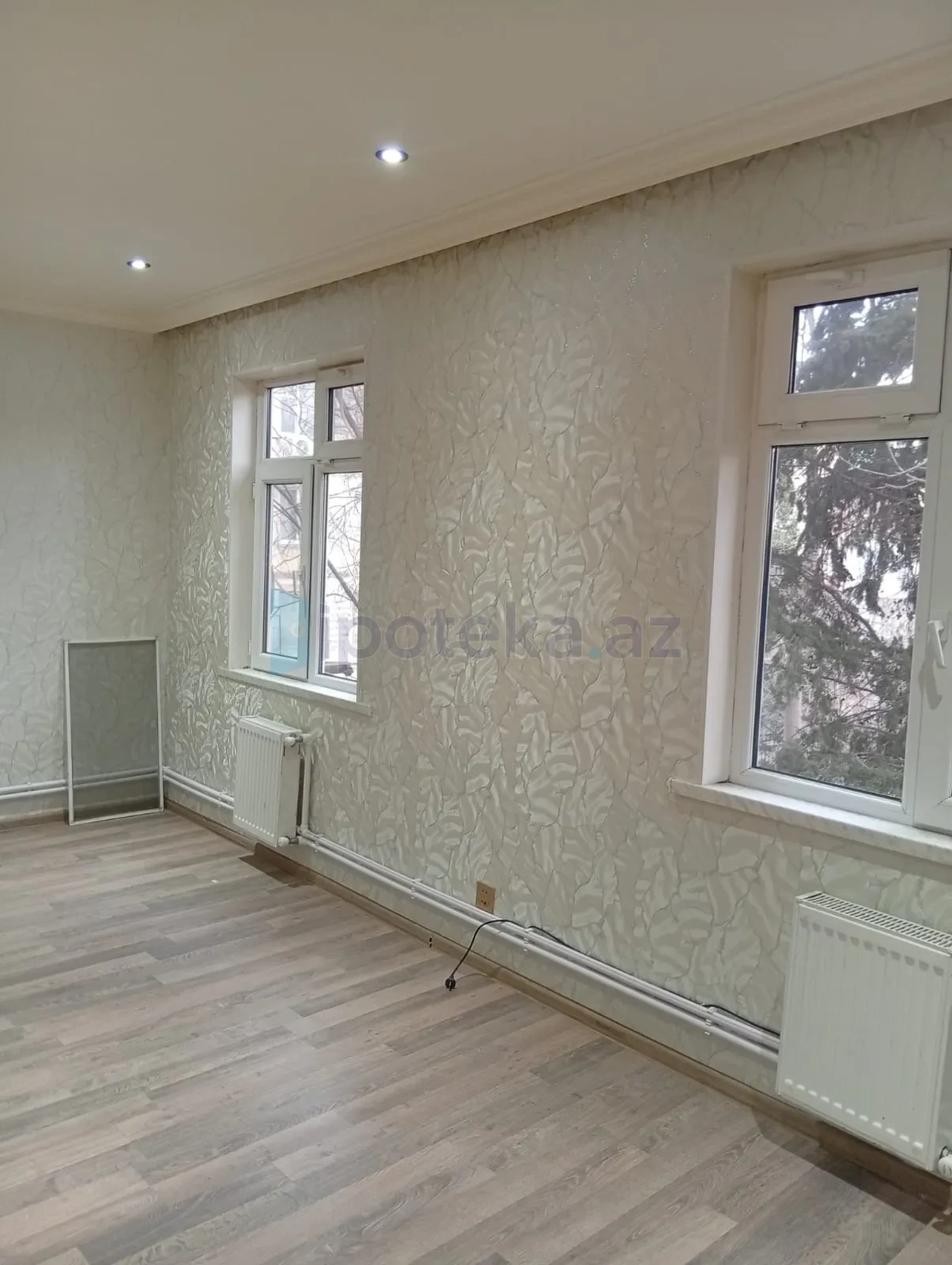 Satılır 2 otaqlı köhnə tikili 45 m²