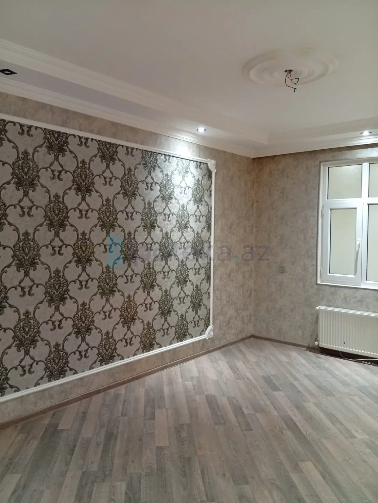 Satılır 2 otaqlı köhnə tikili 45 m²