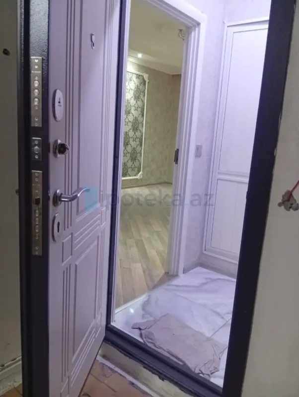 Satılır 2 otaqlı köhnə tikili 45 m²