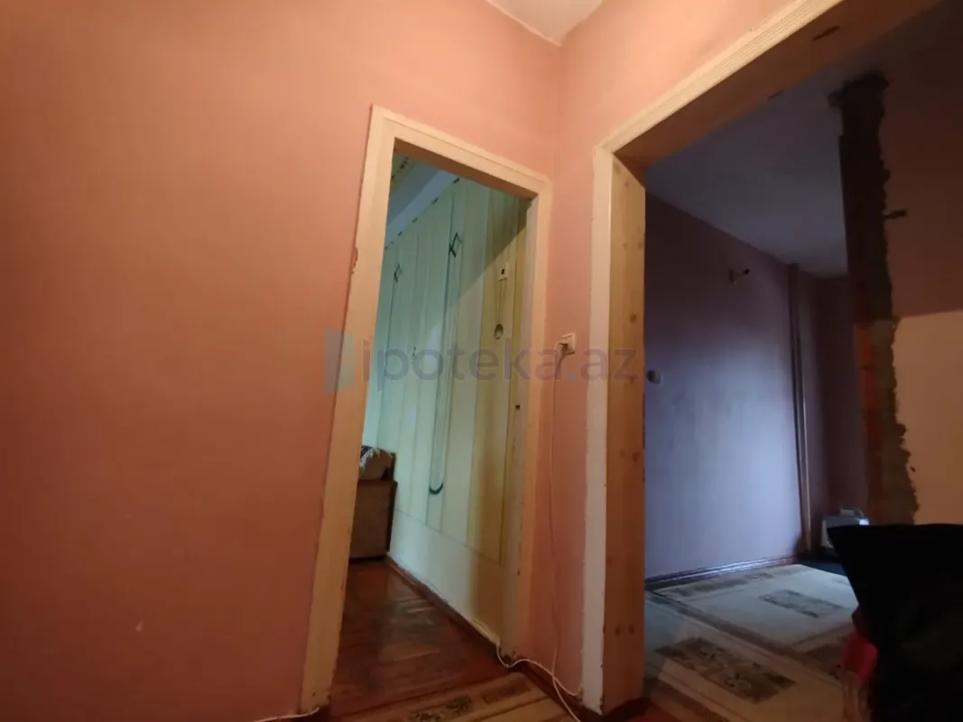 Satılır 4 otaqlı köhnə tikili 96 m²