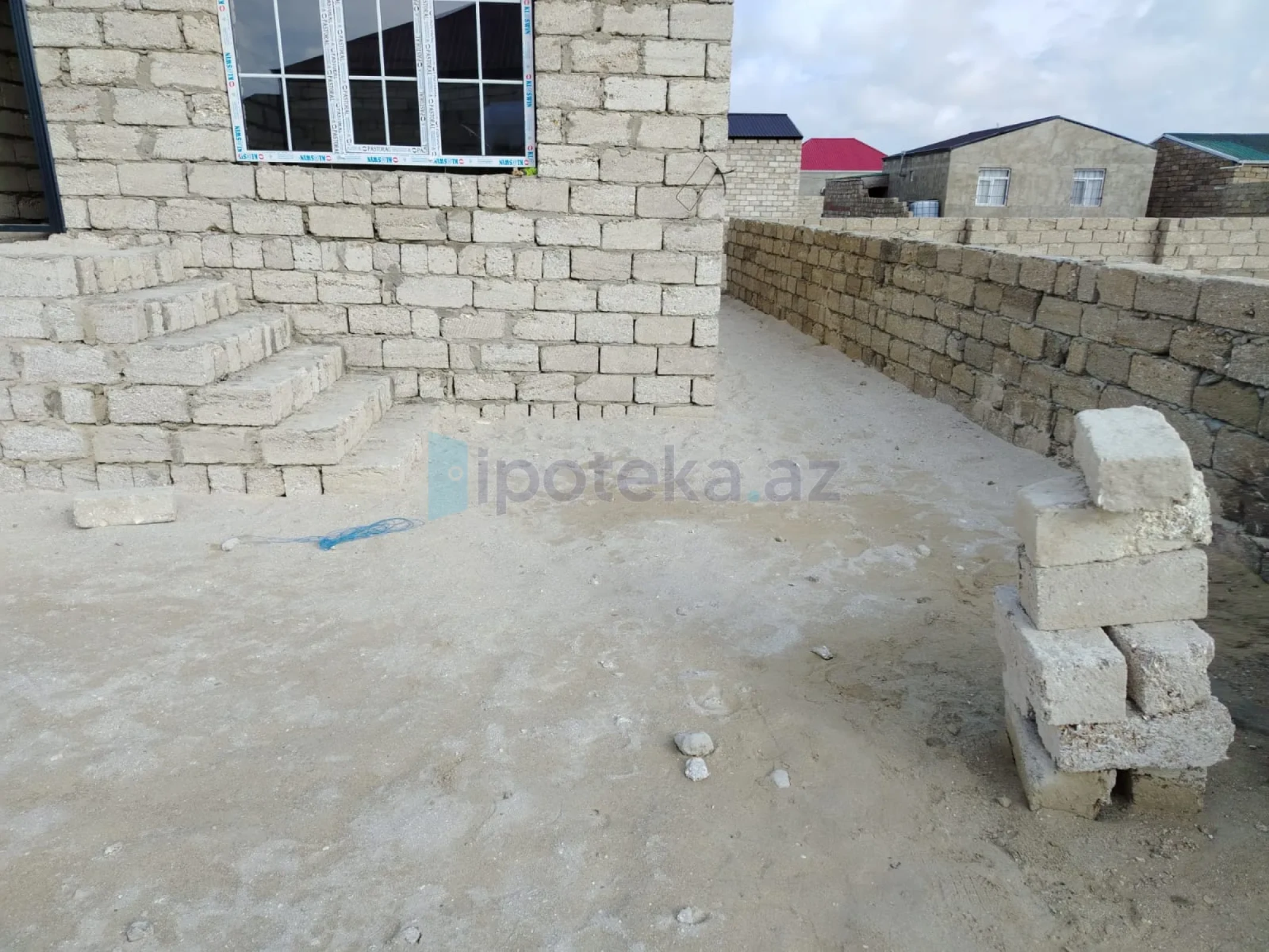 Satılır 3 otaqlı həyət evi 120 m²