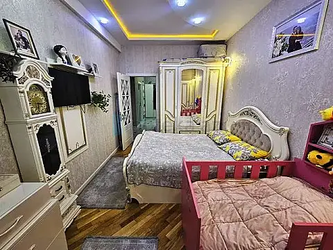 Satılır 2 otaqlı yeni tikili 71 m²