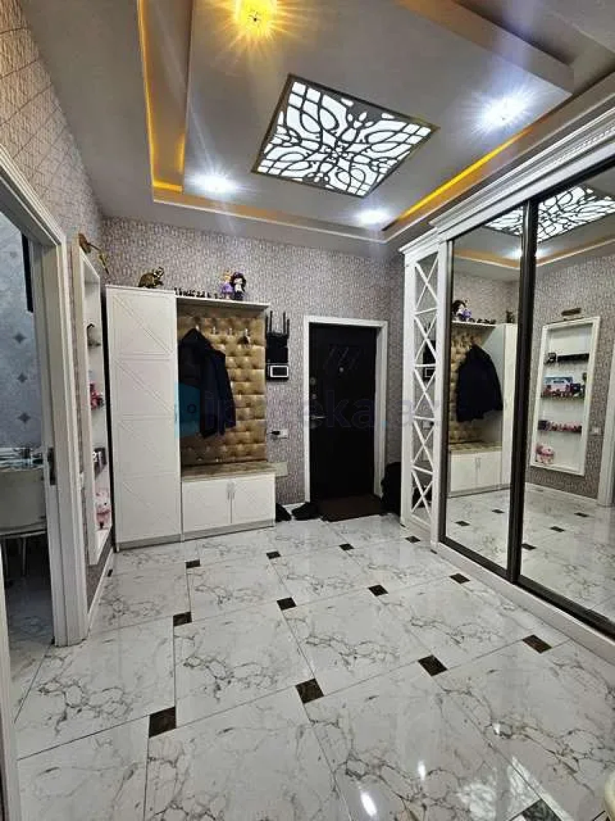 Satılır 2 otaqlı yeni tikili 71 m²