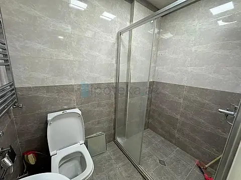 Satılır 3 otaqlı yeni tikili 60 m²
